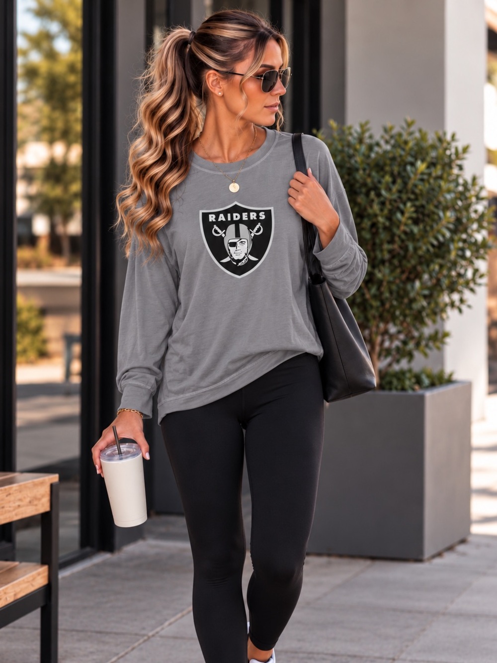 Certo Women’s NFL Las Vegas Raiders Hi Low Shirt Raiders Apparel